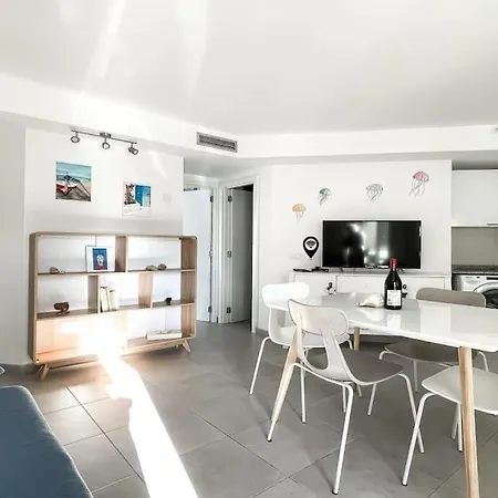 B-rent Sun 207 Pool View Appartement *